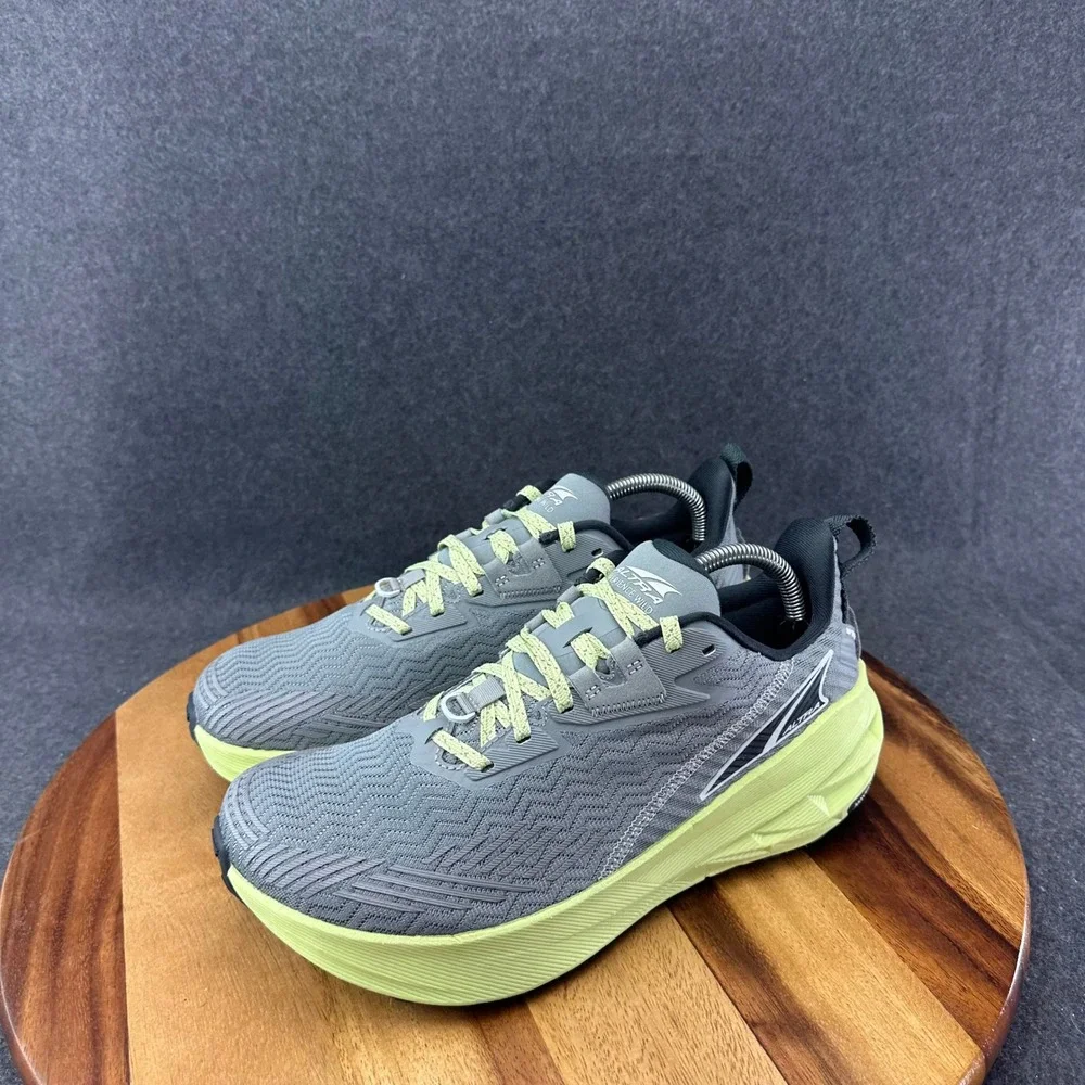 Altra Experience Wild Mens Gray Athletic Road Running Shoes Sz US 9 Worn Once